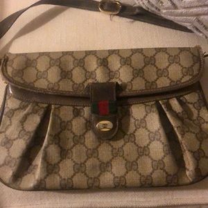 Vintage Gucci Accessory Collection  like crossbody
